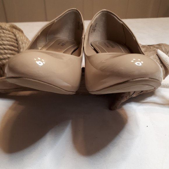 comfort plus by Predictions | Nude | NWT | Vegan Patent | Pumps | 3" Heels - Picture 8 of 13